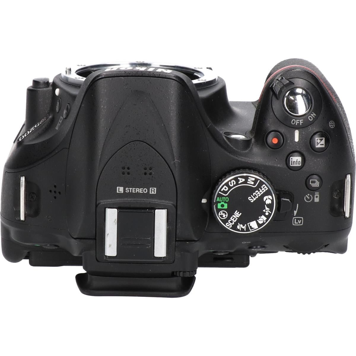 NIKON D5200