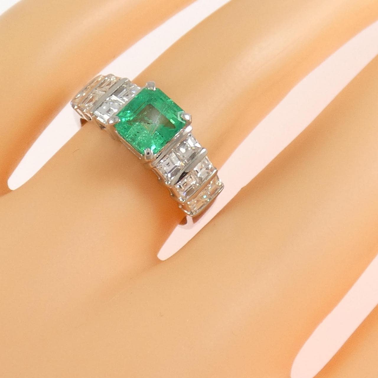 PT900 エメラルド リング 1.12CT