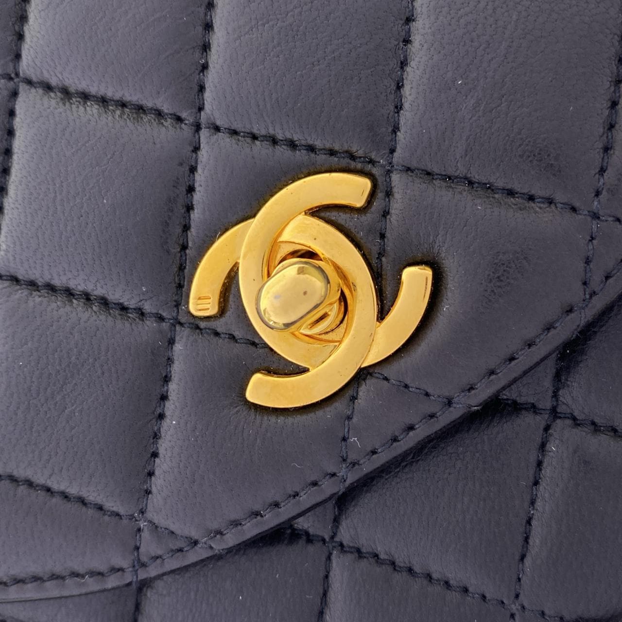 【ヴィンテージ】シャネル ショルダーバッグ