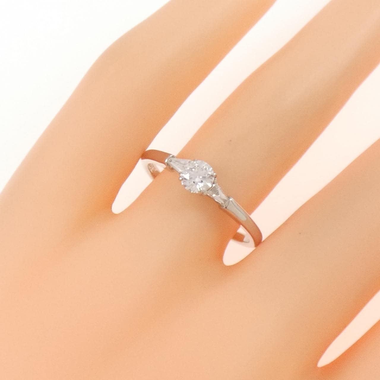 PT900 ダイヤモンド リング 0.307CT E VVS2 3EXT H&C