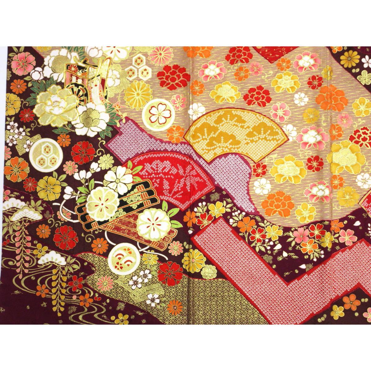 振袖　友禅金彩加工　刺繍入り