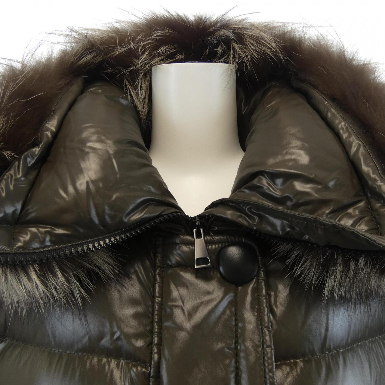 モンクレール MONCLER TARIER ダウンジャケット