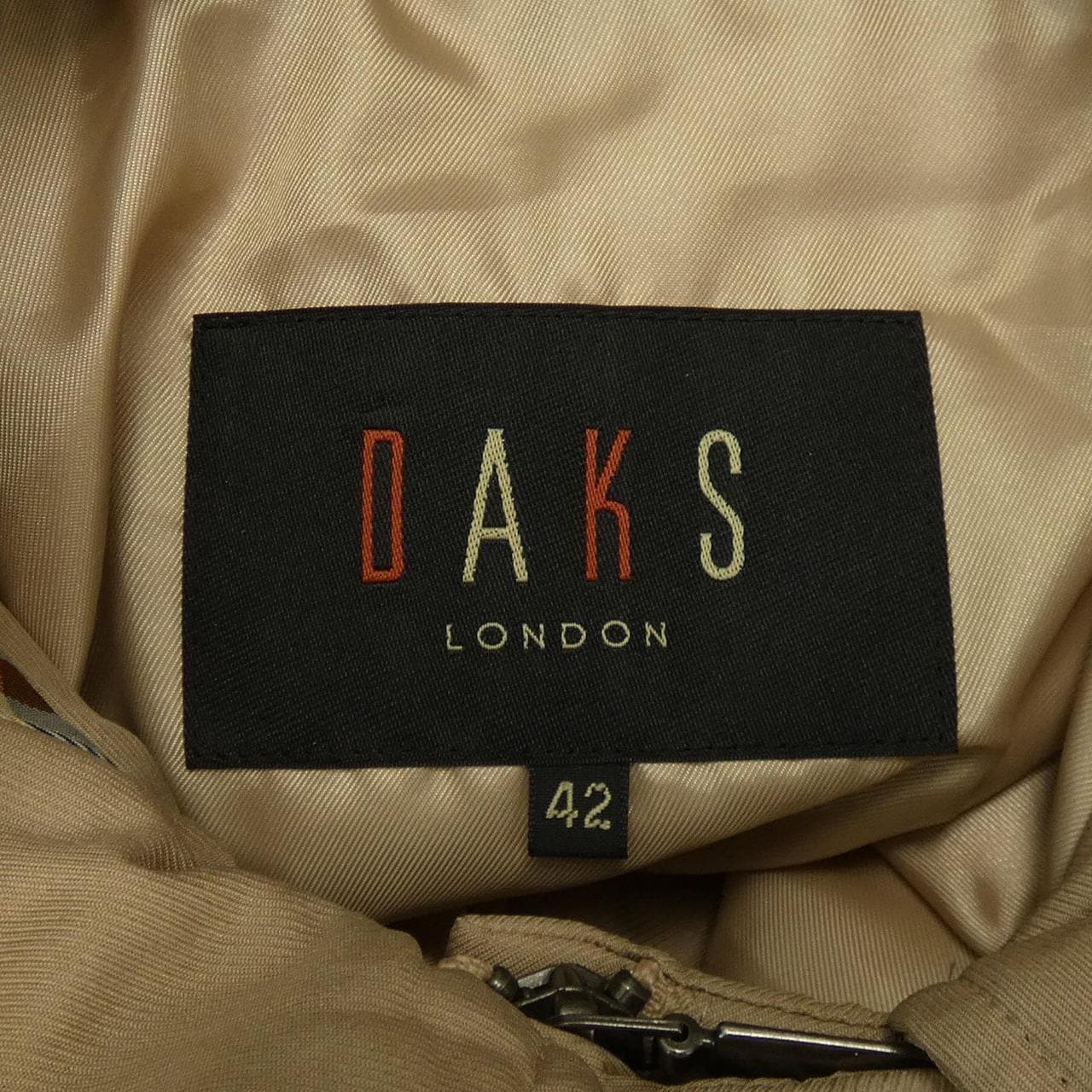 Dax DAKS coat