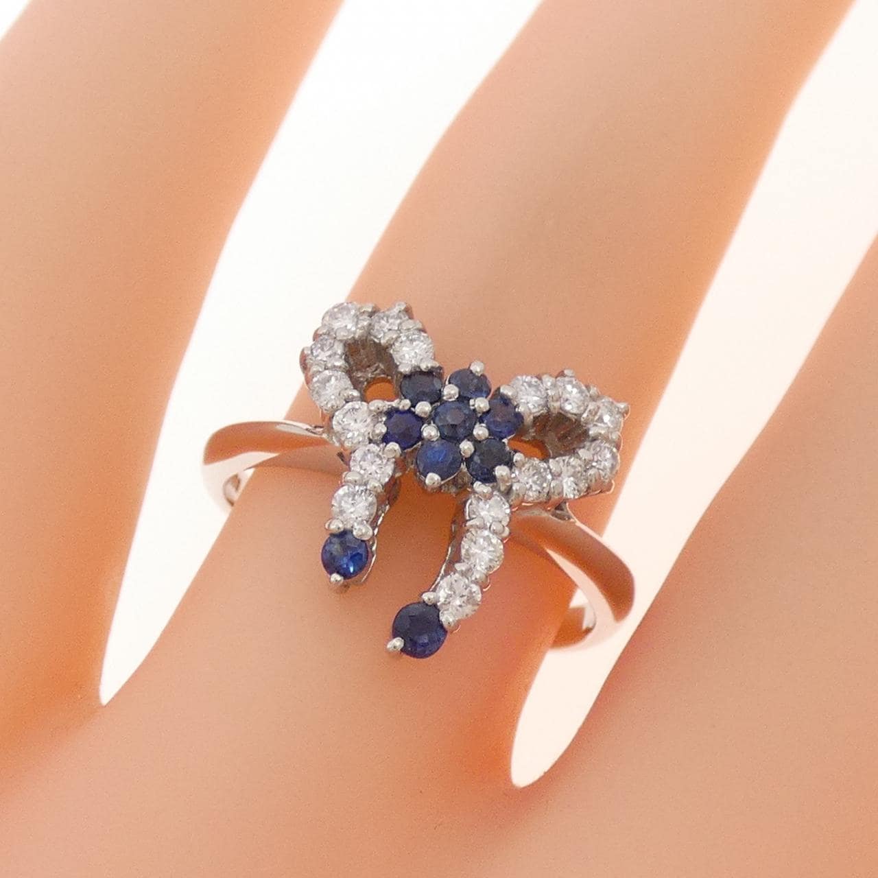 PT900 リボン サファイヤ リング 0.30CT