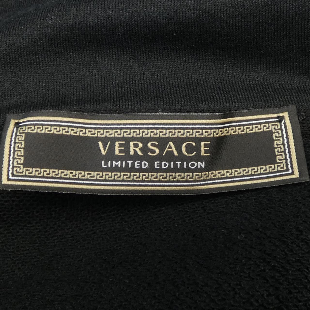 ヴェルサーチェ VERSACE A85833 パーカー