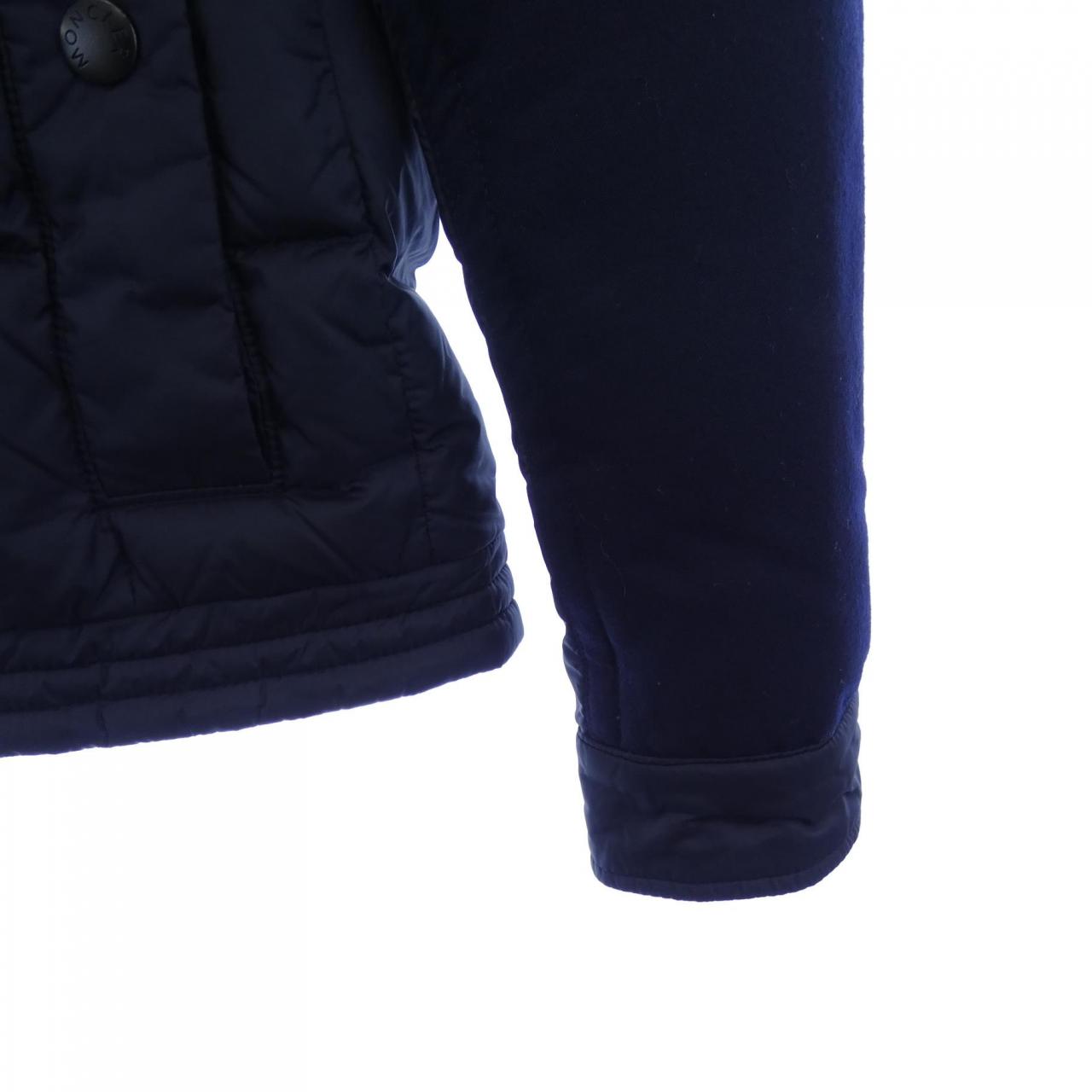 モンクレール MONCLER ダウンジャケット