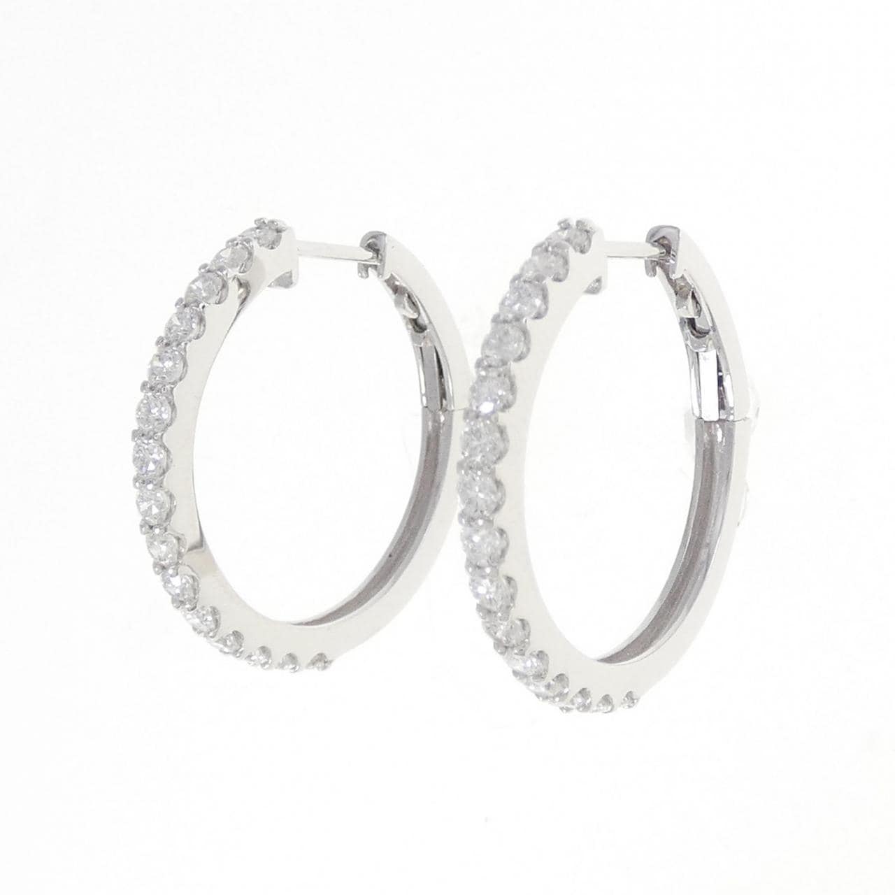 [BRAND NEW] PT Diamond earrings 0.805CT