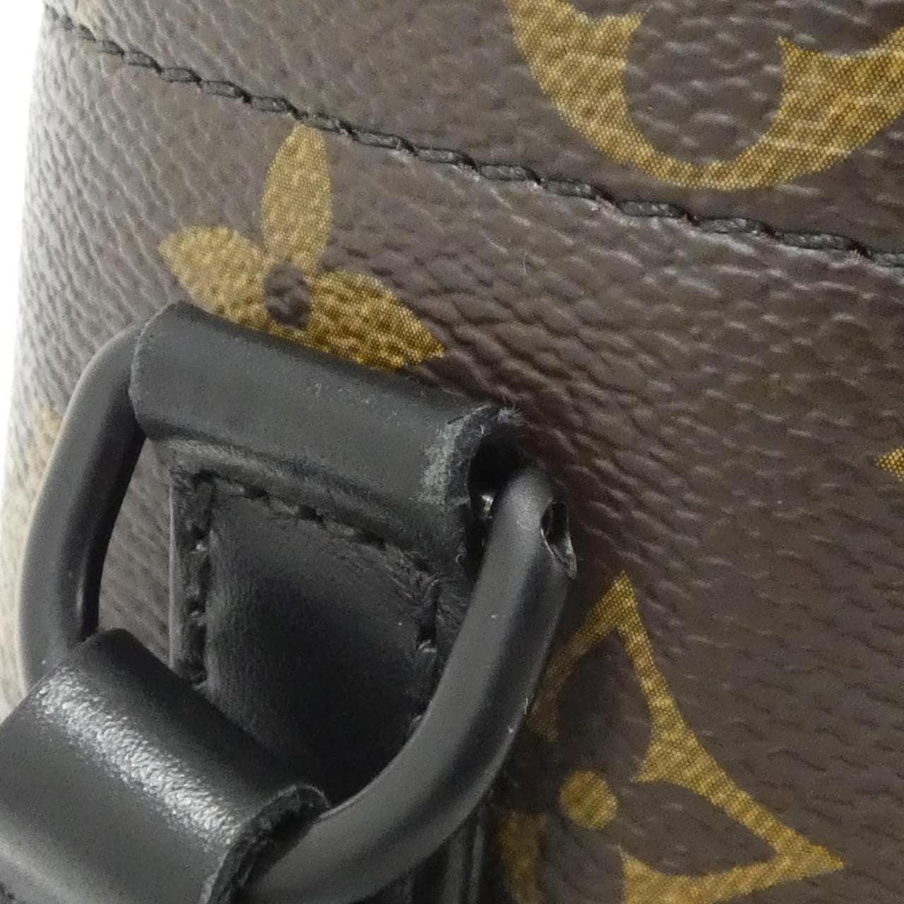 ルイヴィトン チョーク ナノバッグ ショルダーバッグ