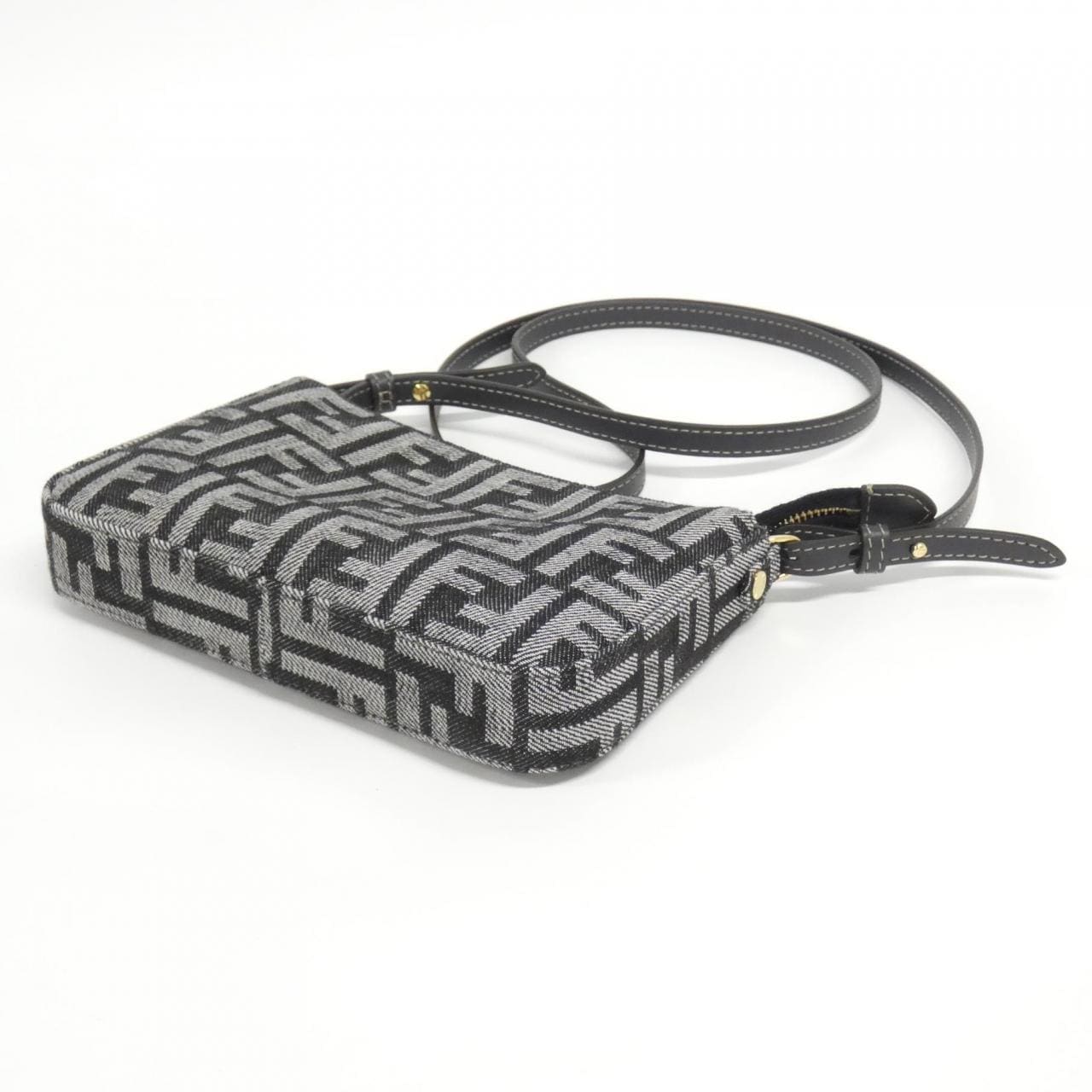 フェンディ バゲット スリム クラッチ 8BS073 AYB7 バッグ