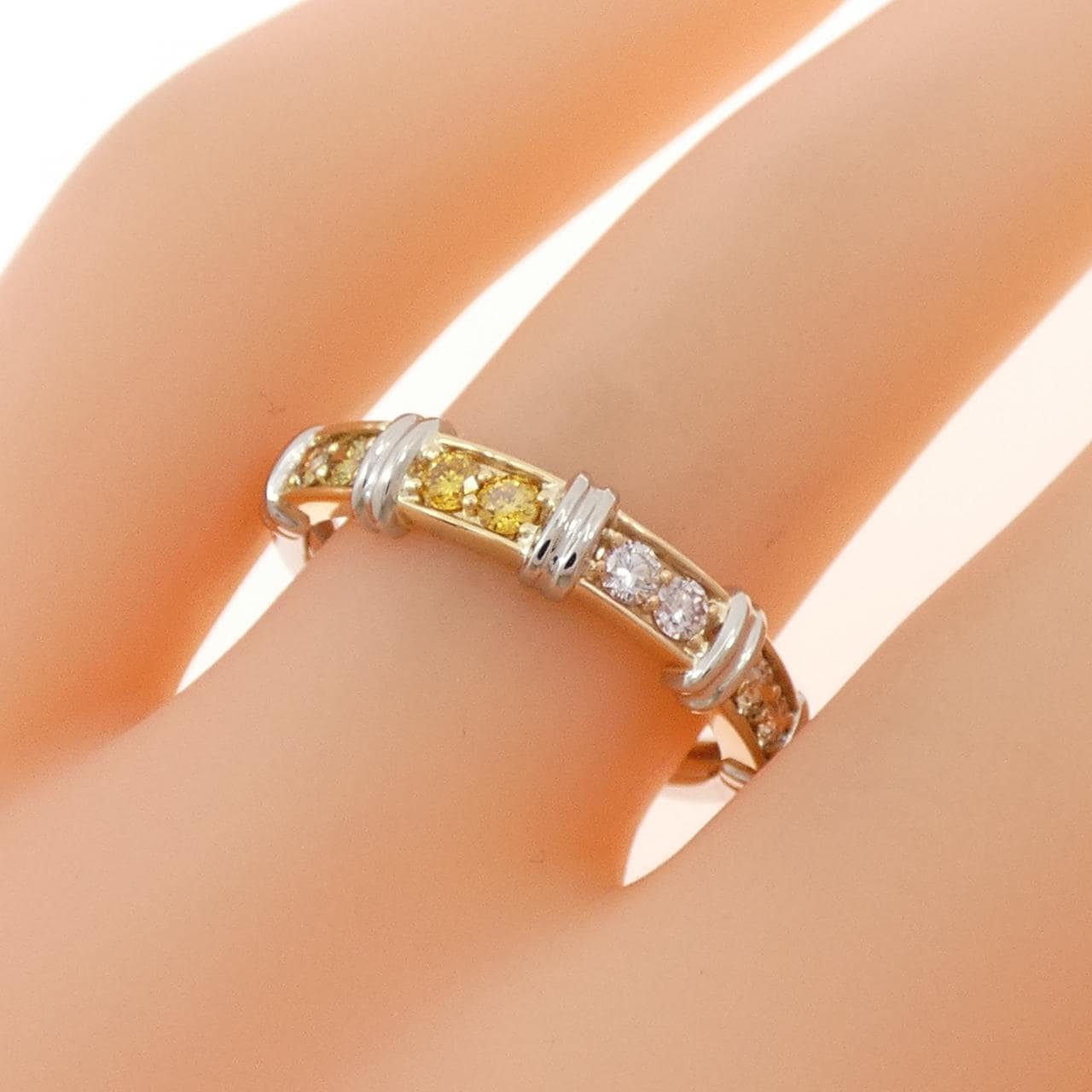 ジーエスティービー ダイヤモンド リング 0.24CT
