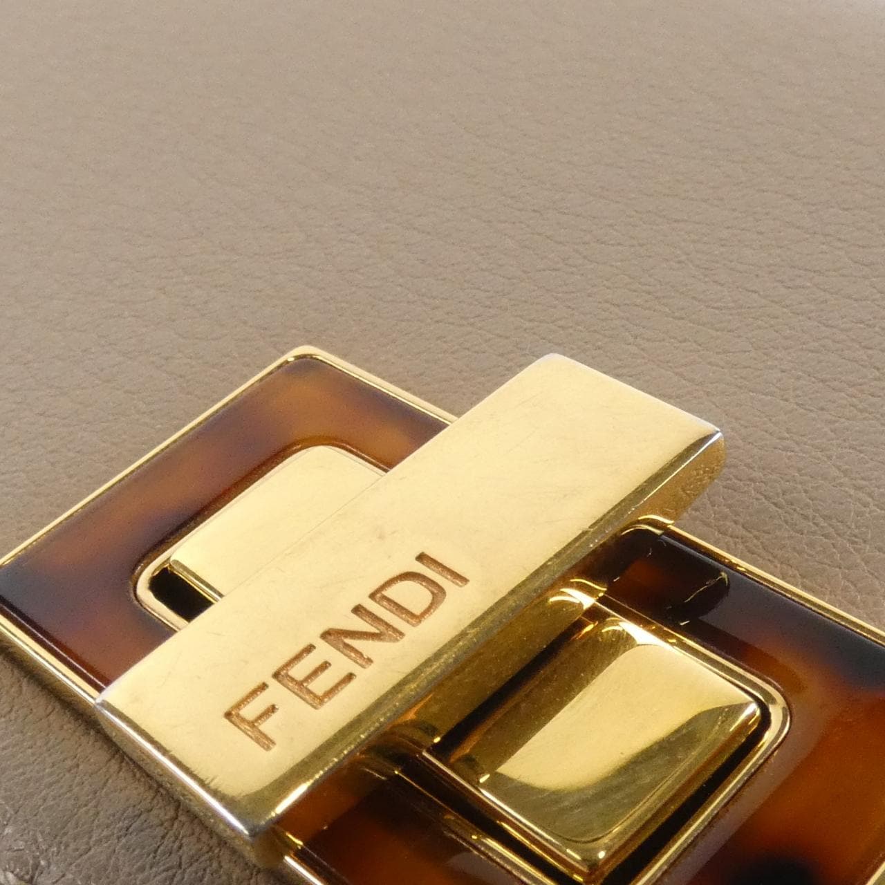 フェンディ ピーカブー 8M0308 88N 財布