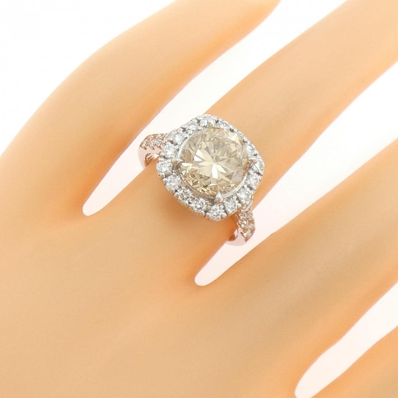 PT ダイヤモンド リング 3.047CT FB SI2