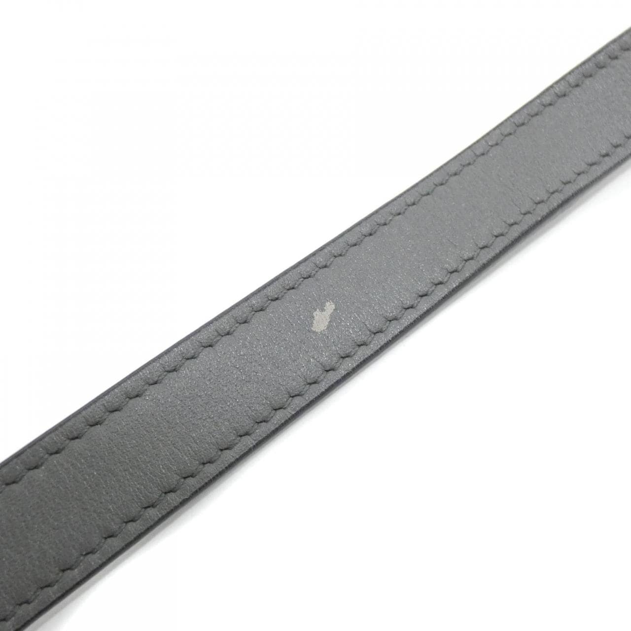 セリーヌ スモール バケット キュイル トリオンフ 198243DU3 ショルダーバッグ