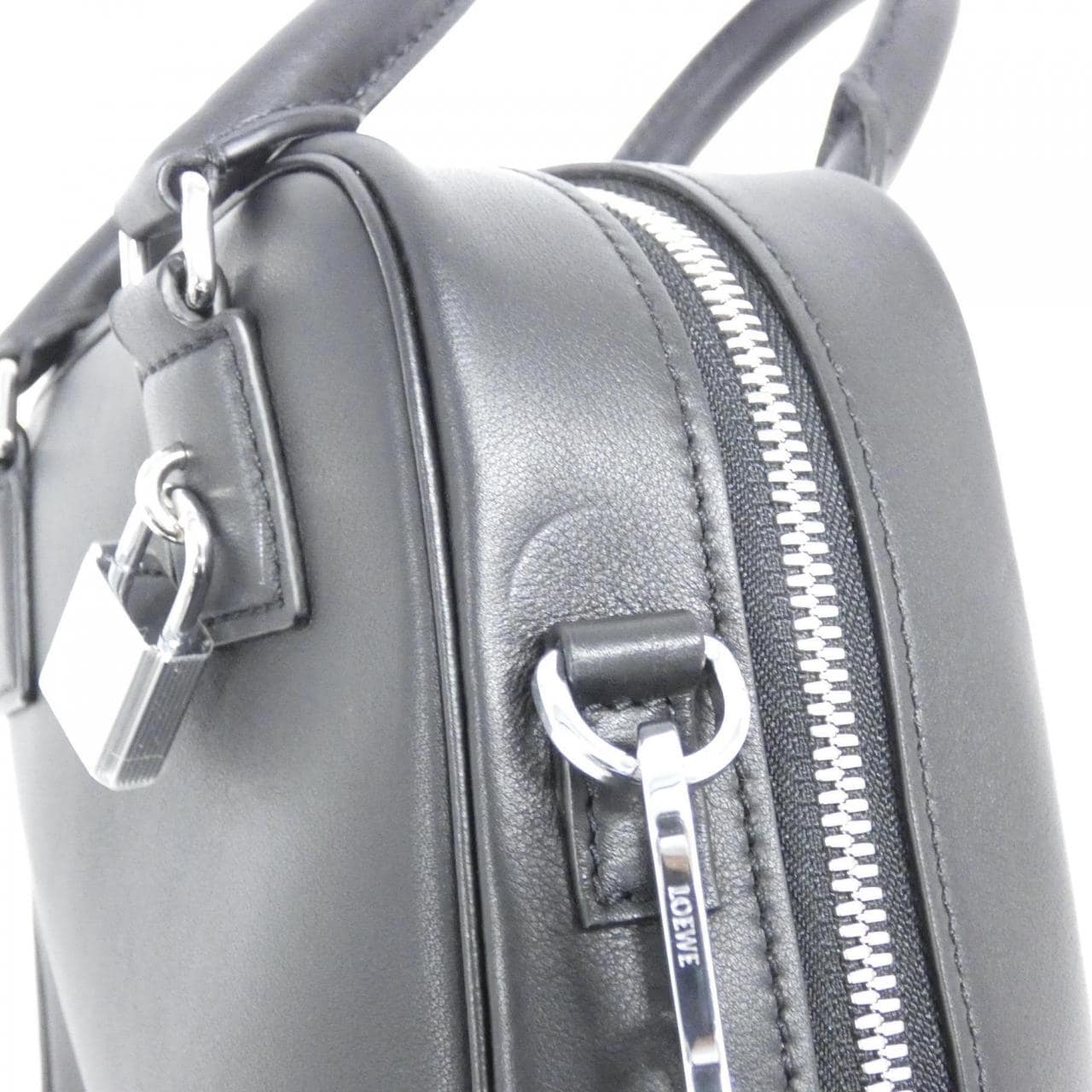 コメ兵|ロエベ アマソナ 15 15cm BO39L51X06 バッグ|LOEWE コメ兵|ロエベ アマソナ 15 15cm BO39L51X06 バッグ|LOEWE