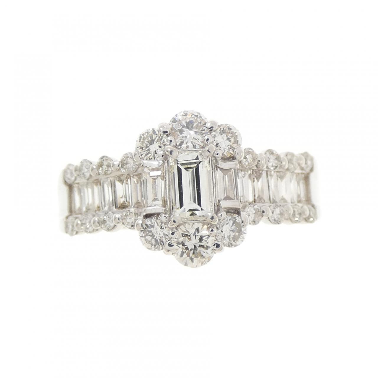 PT900 ダイヤモンド リング 1.00CT