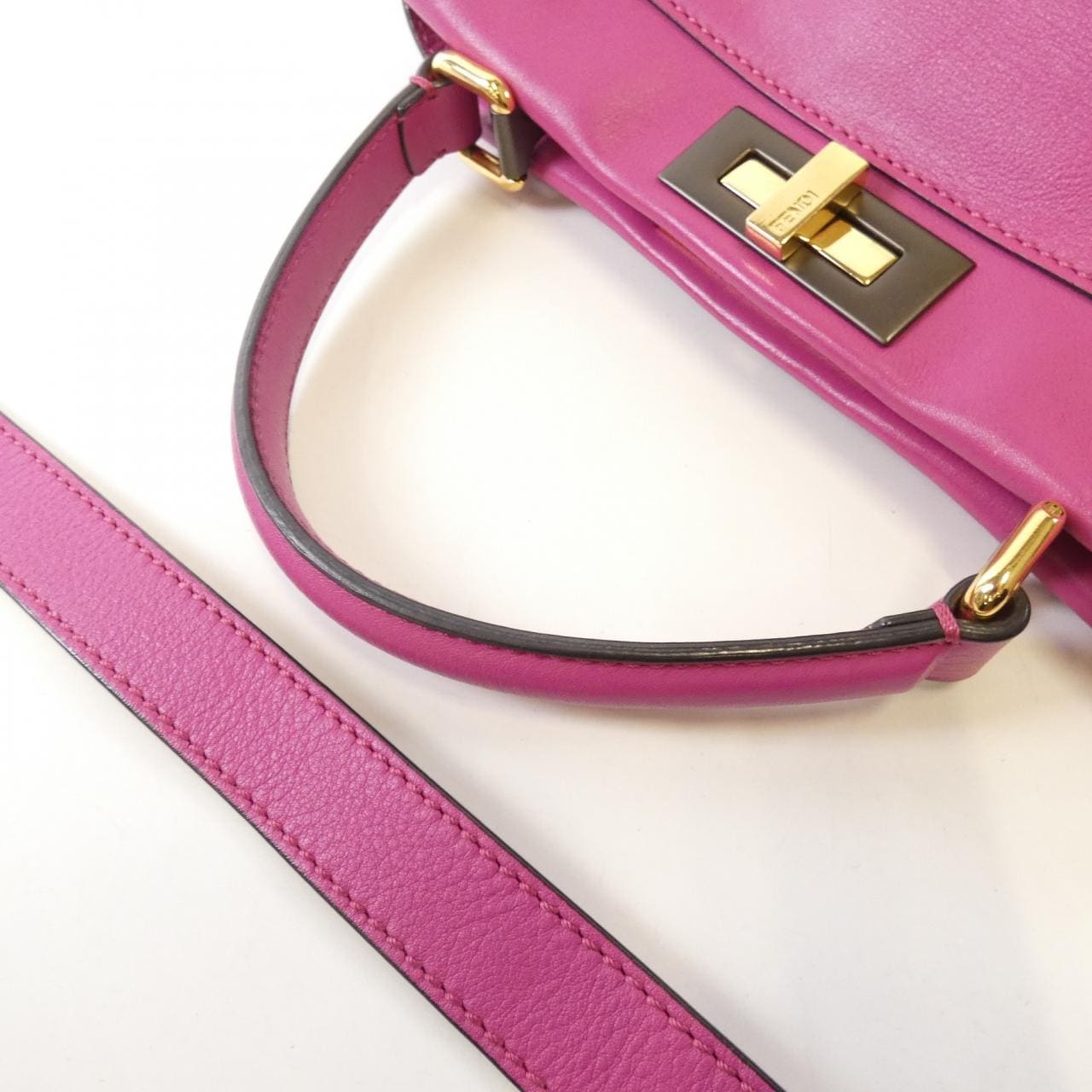 フェンディ ピーカブー 8BN290 3ZM バッグ