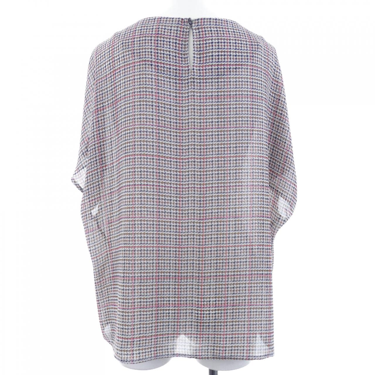 アクアスキュータム Aquascutum トップス