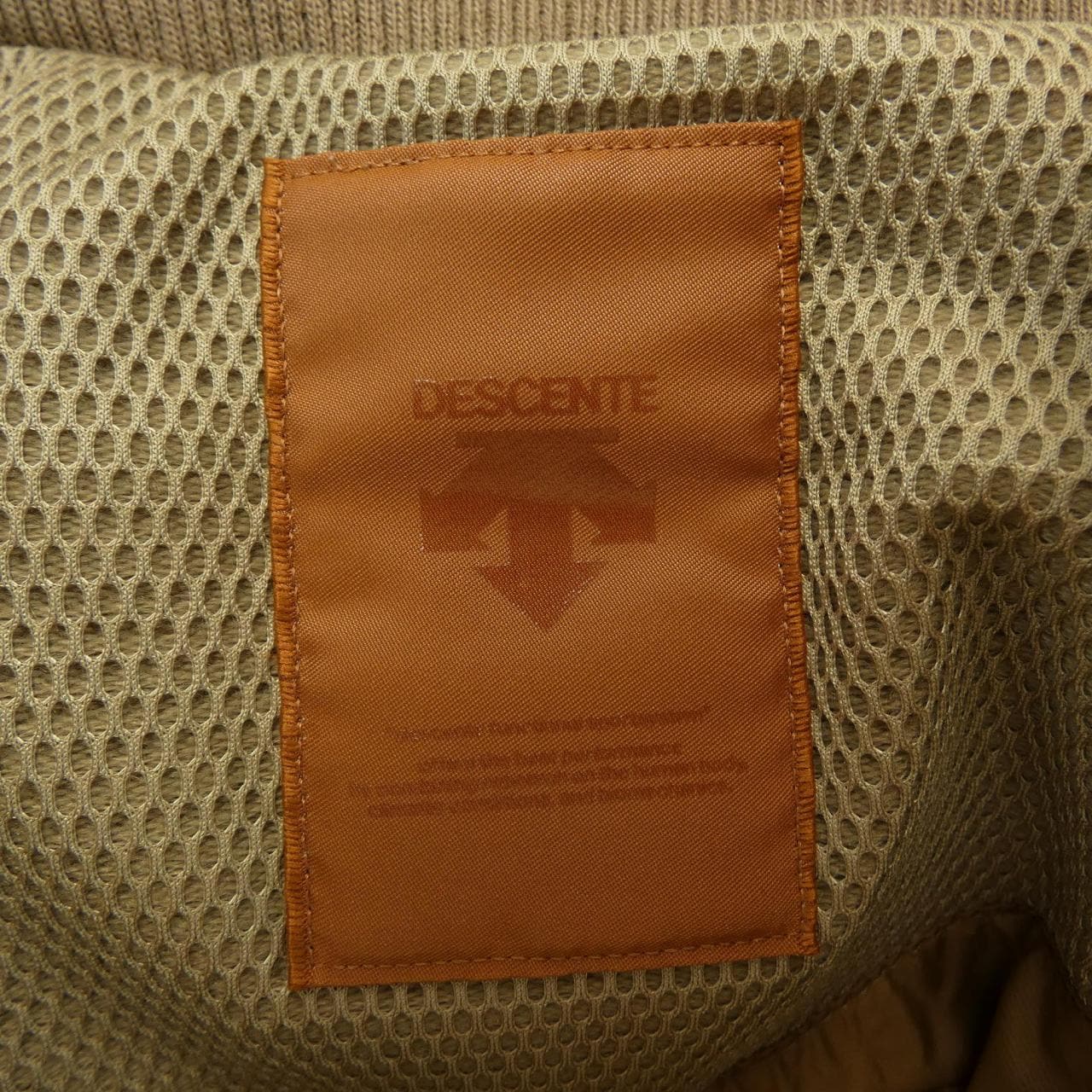 デサント DESCENTE ダウンジャケット