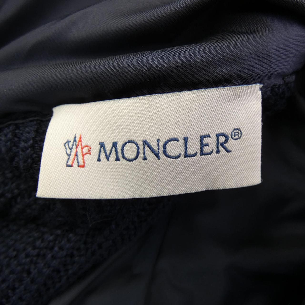 モンクレール MONCLER ダウンジャケット