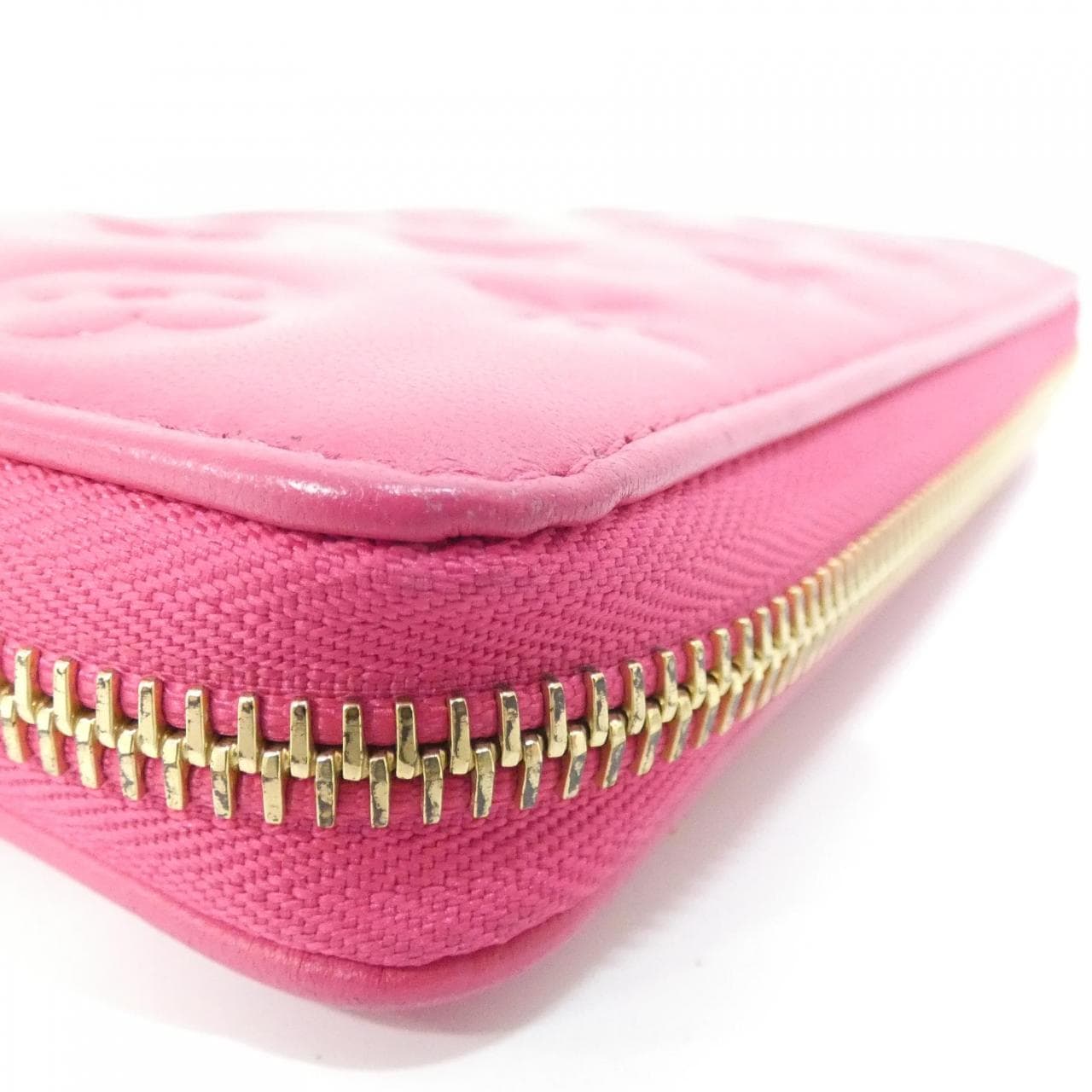 ルイヴィトン クッサン ジッピー ウォレット M82737 財布