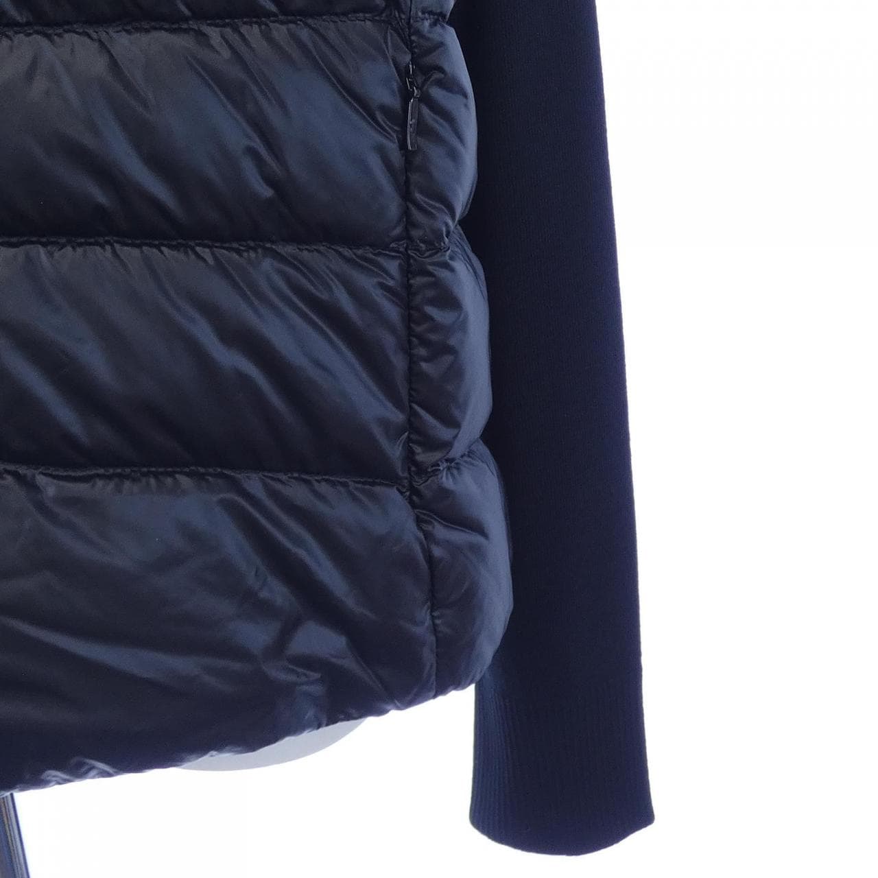 【新品】モンクレール MONCLER K20939B00024 ダウンジャケット