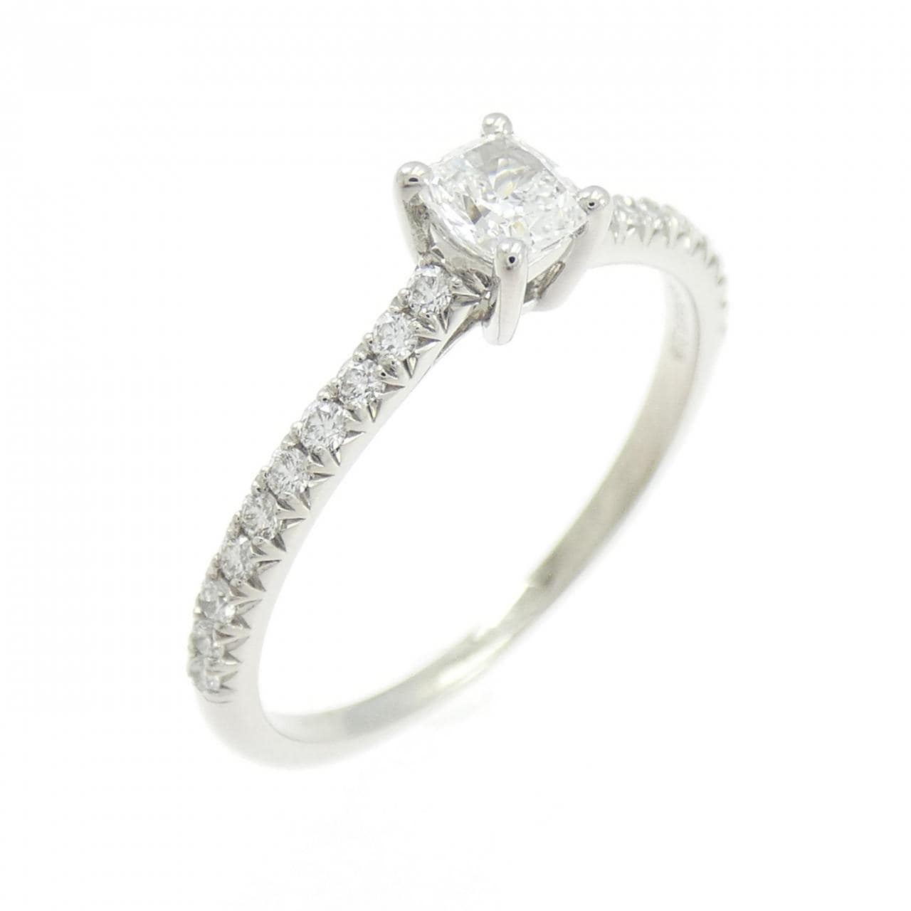 ティファニー ノヴォ リング 0.29CT E VS2