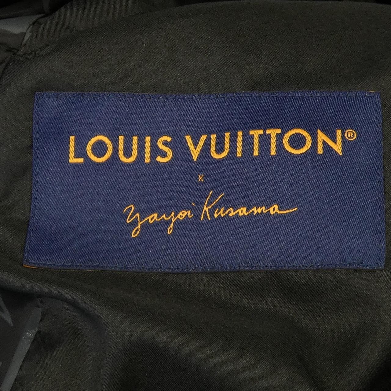 ルイヴィトン LOUIS VUITTON LV×YKモノグラムペインティッドドット HOB31EV33 草間彌生 ダウンジャケット