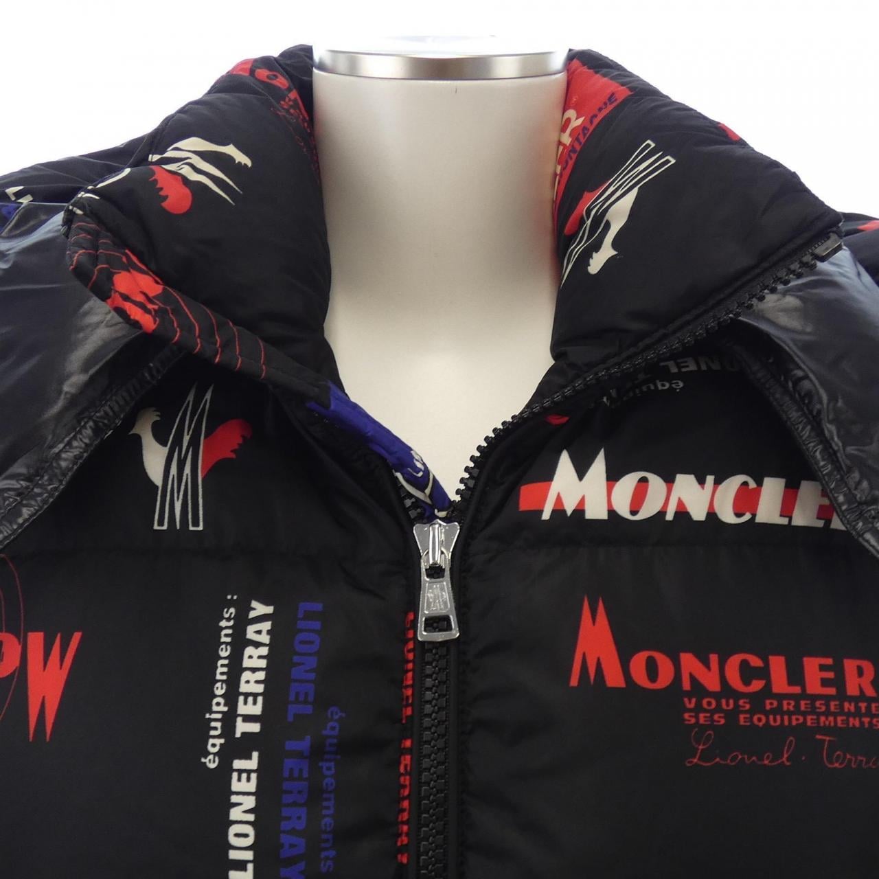 モンクレール MONCLER ダウンジャケット