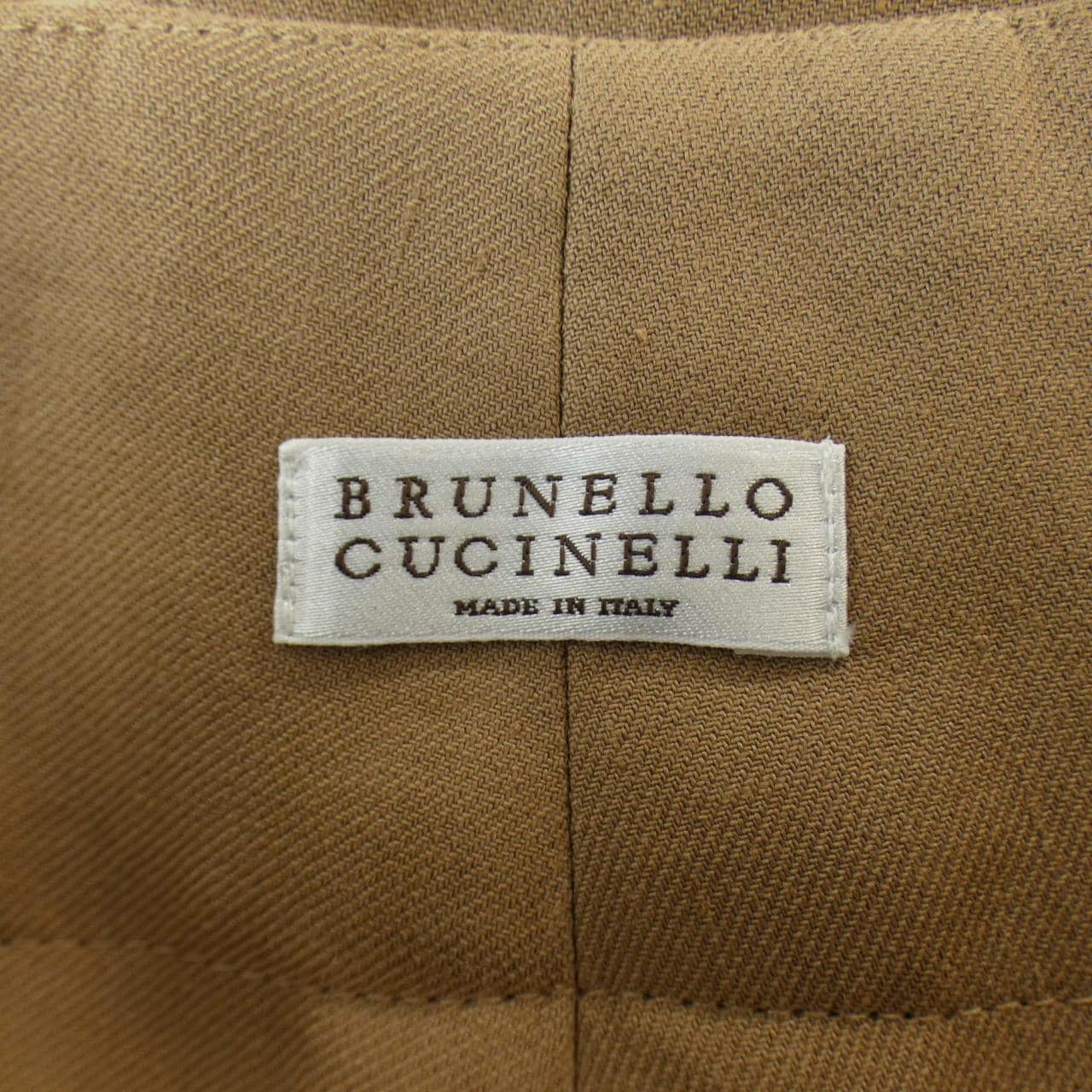 ブルネロクチネリ BRUNELLO CUCINELLI ショートパンツ