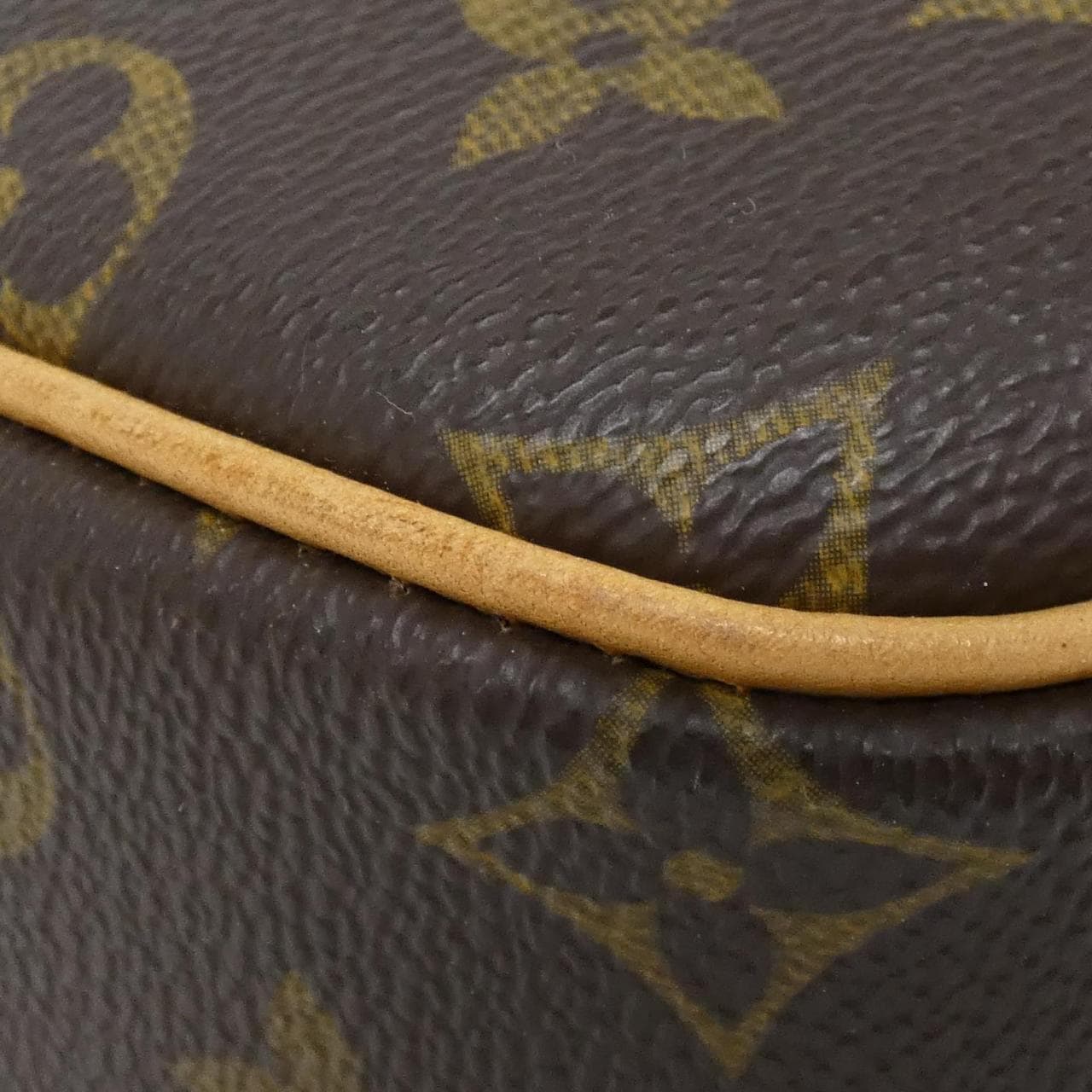 ルイヴィトン モノグラム エクスカーション M41450 バッグ