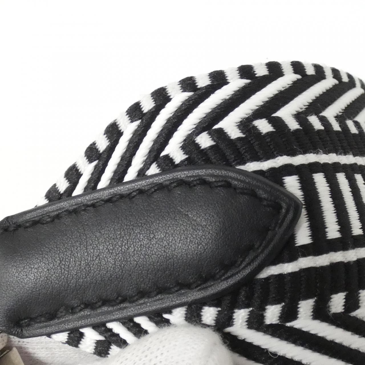 エルメス サングル カヴァル 073651CK ストラップ