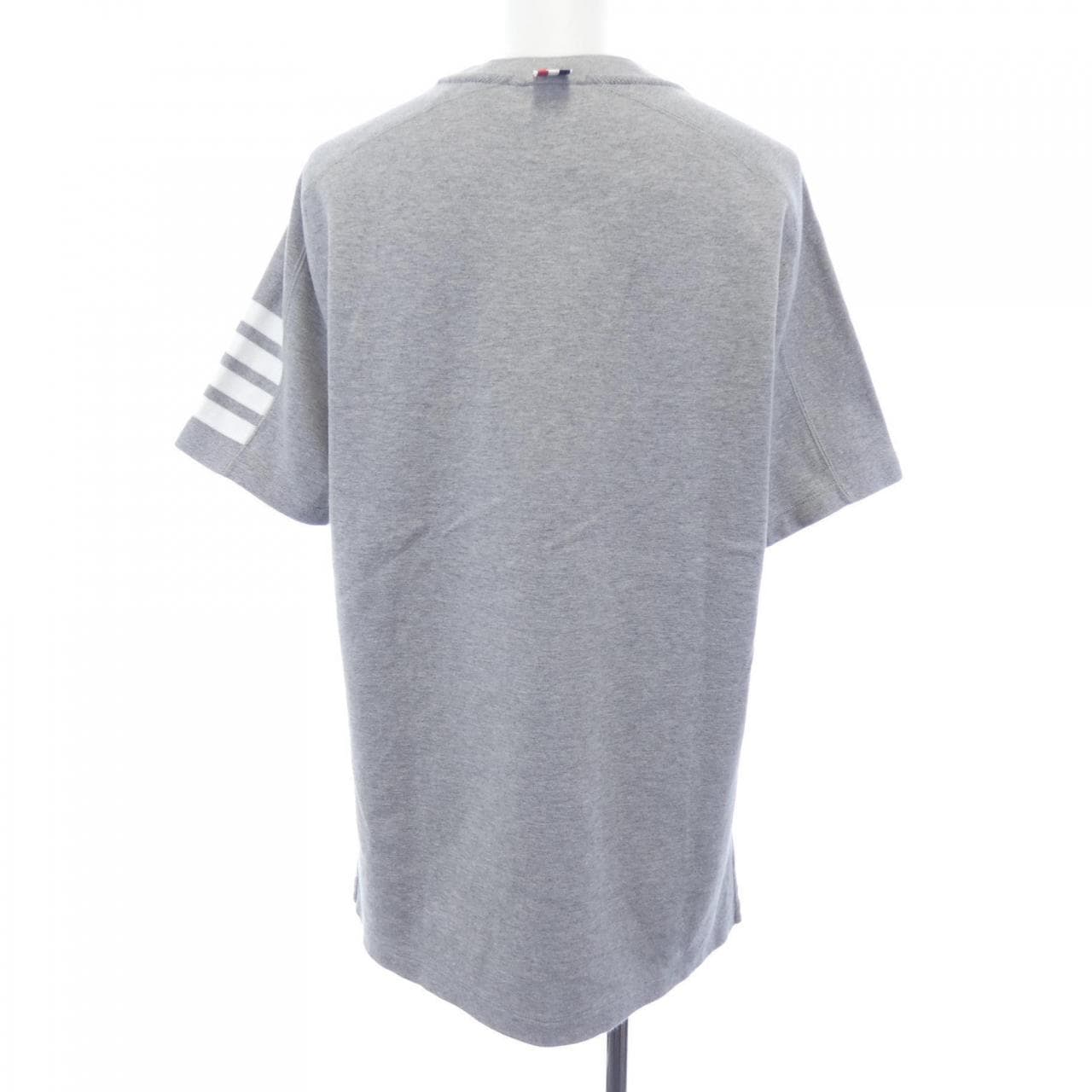 トムブラウン THOM BROWNE MJS246A-07322-055 Tシャツ