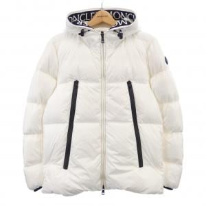 モンクレール MONCLER ダウンジャケット