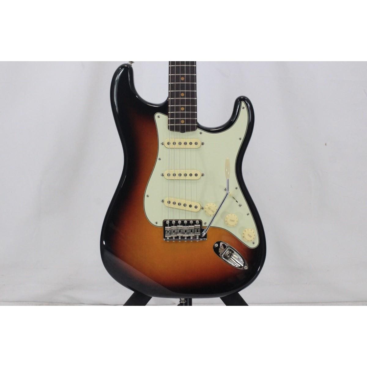 ＦＥＮＤＥＲ　　ＡＭ　ＶＩＮ　ＩＩ　６１　ＳＴＲＡＴＯＣＡＳＴＥＲ