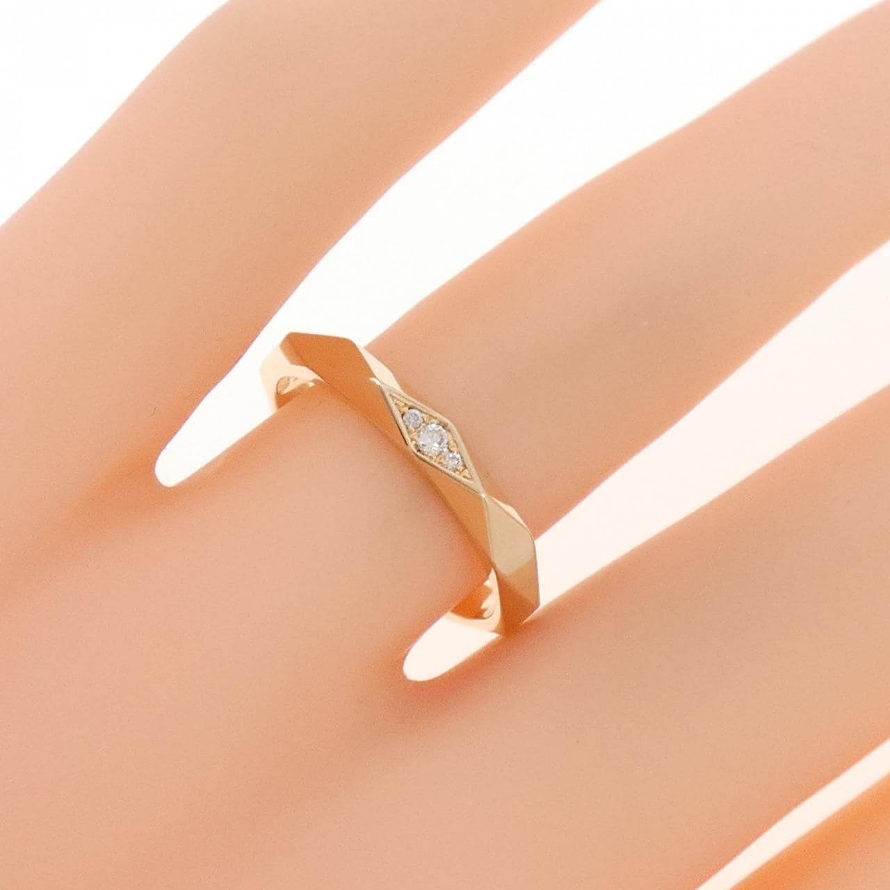 ブシュロン ファセット リング