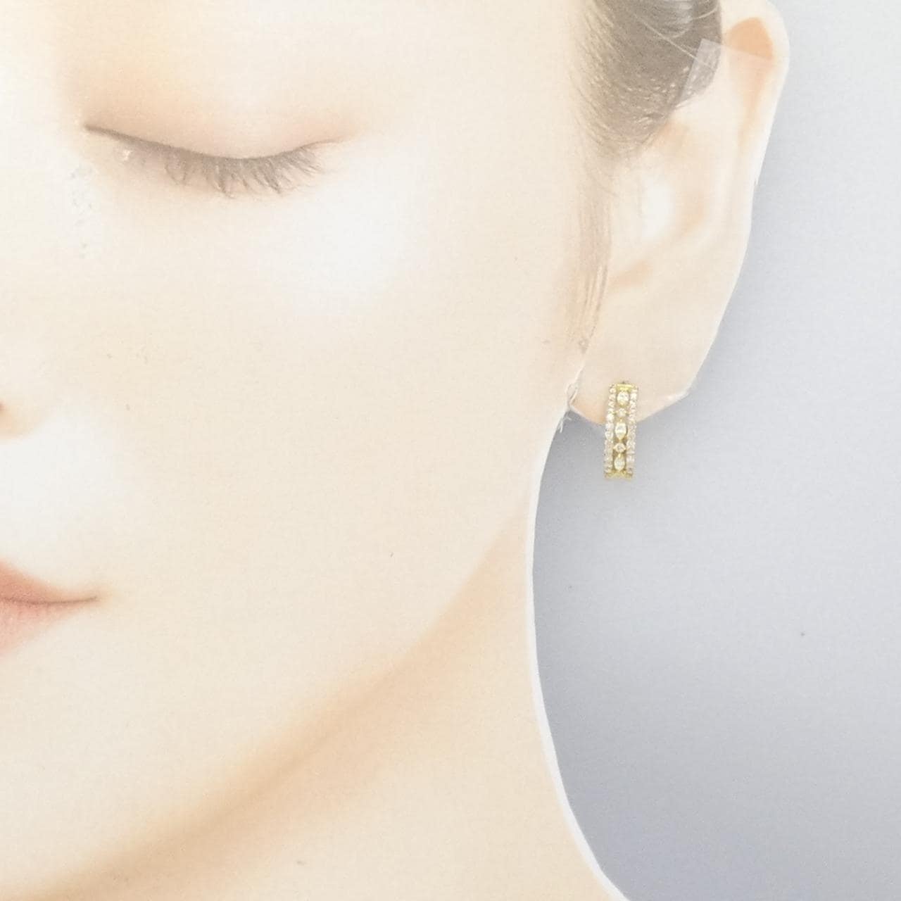 [BRAND NEW] K18YG Diamond earrings 0.60CT