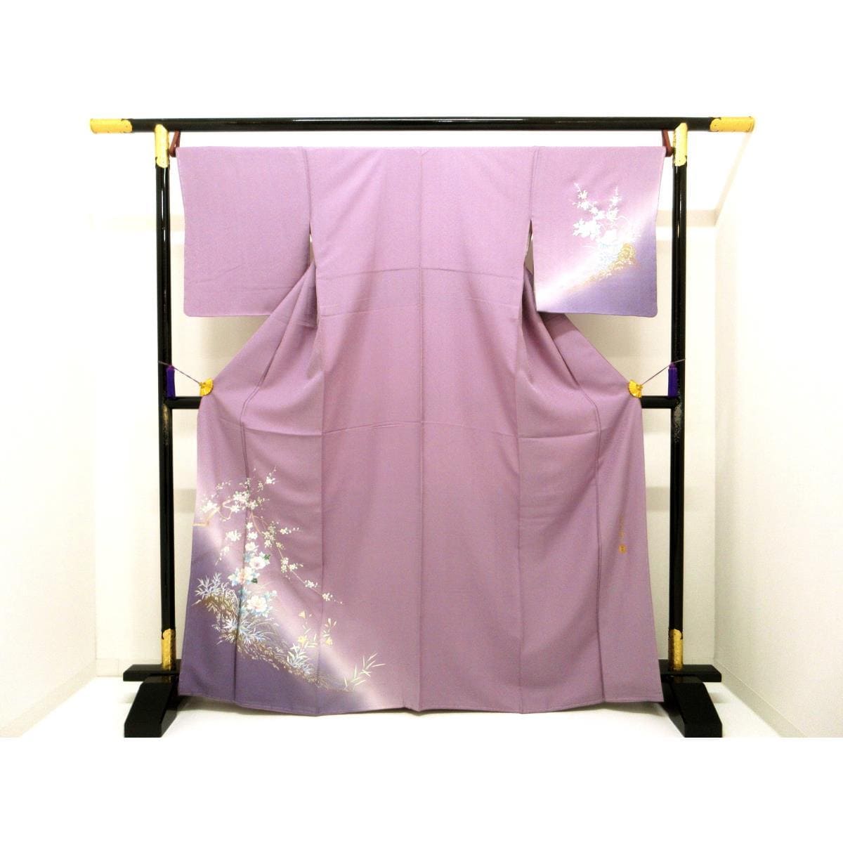 [Unused items] Visiting Kimono by Fujimoto Takashi with Mother-of-Pearl and Gold Yuzen