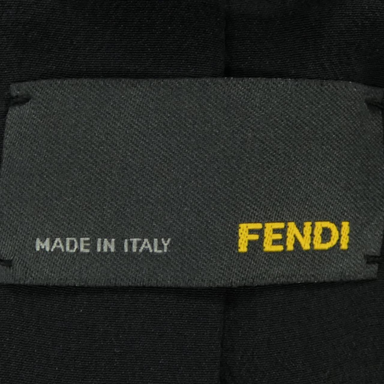 フェンディ FENDI FJ5965 WC9 ジャケット