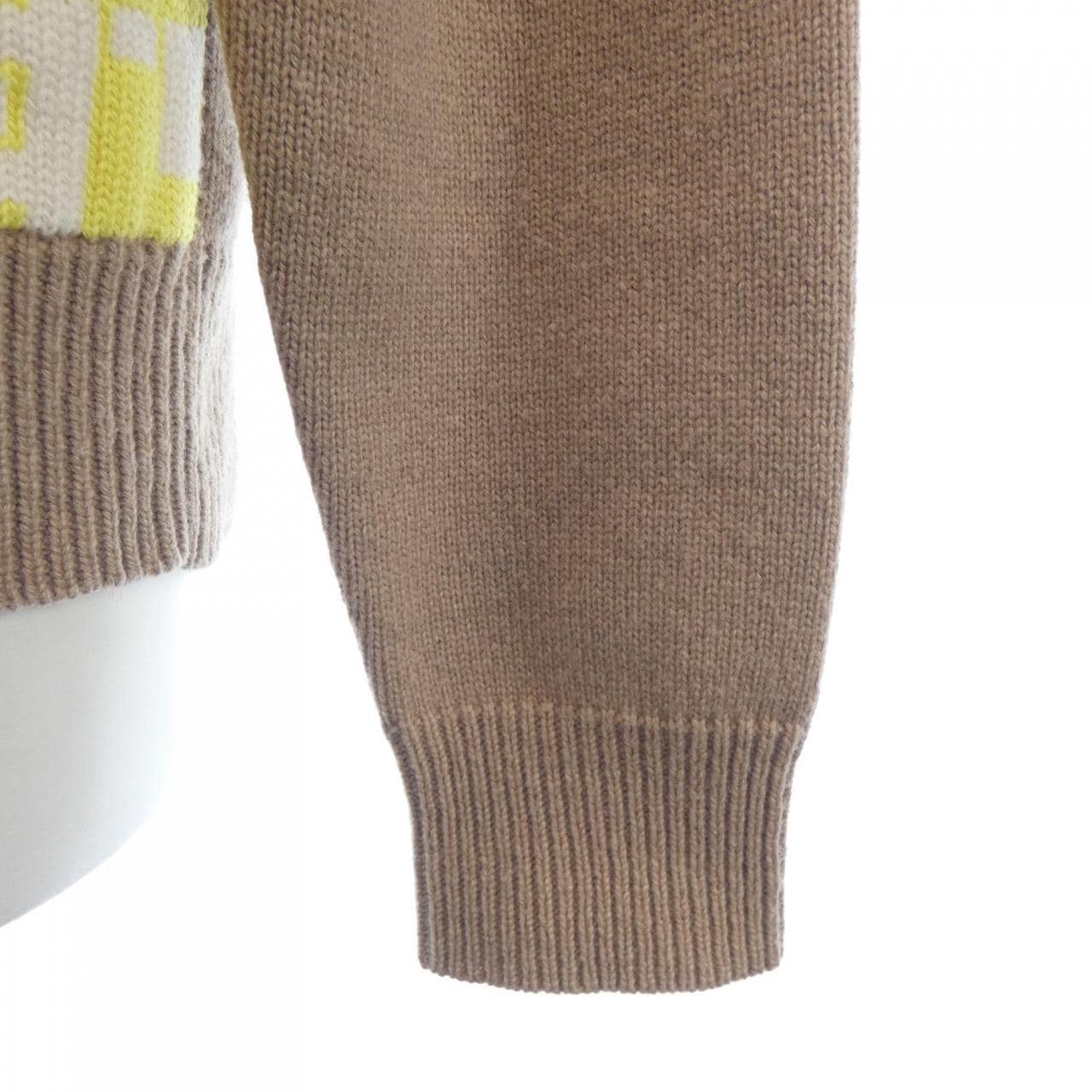 ヴェルサーチェ VERSACE A84887 ニット