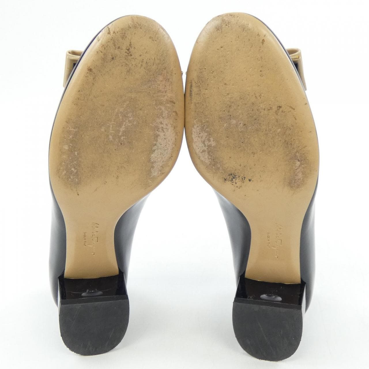 サルヴァトーレフェラガモ SALVATORE FERRAGAMO パンプス