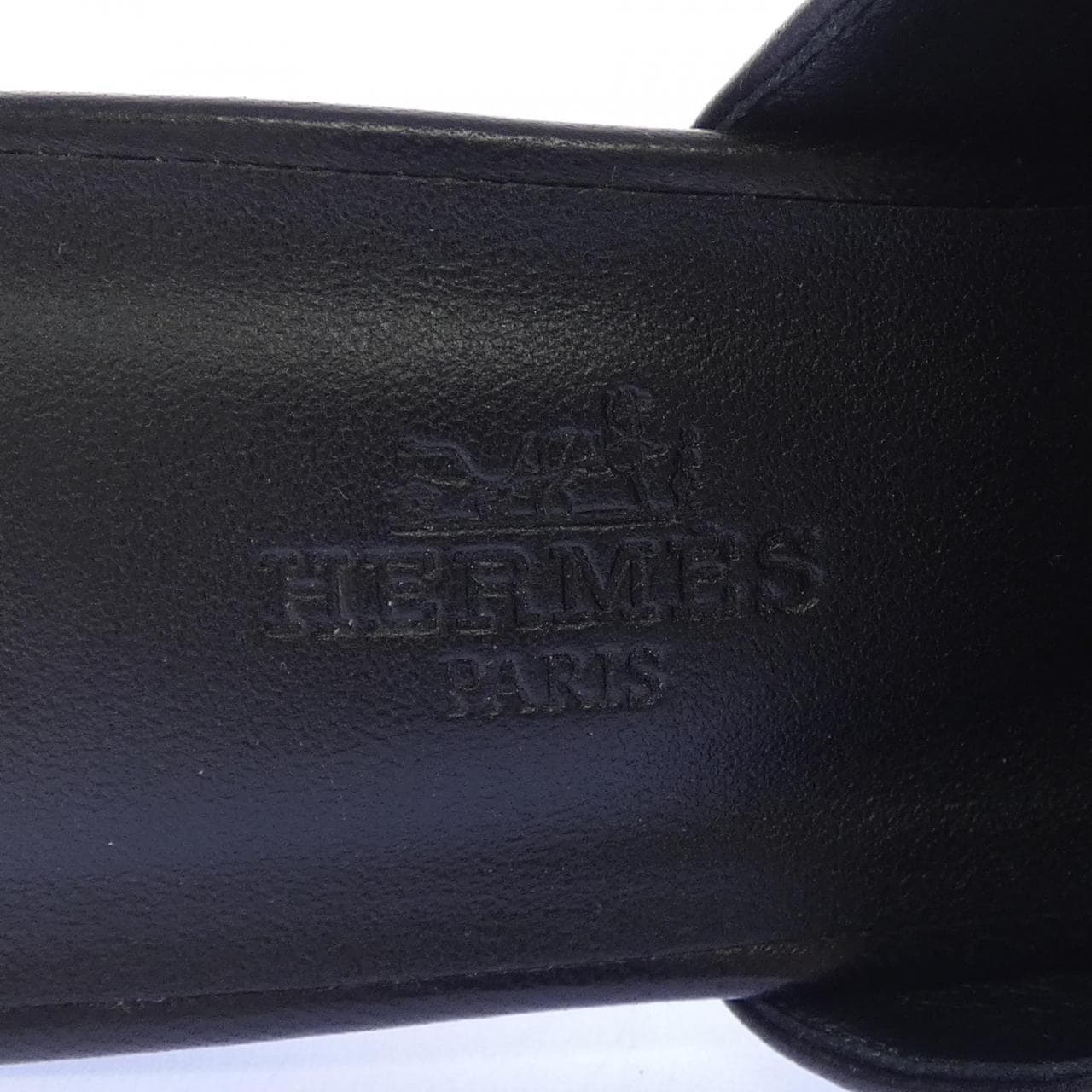 エルメス HERMES アイコニック ICONIQUE シェーヌダンクル 241082Z サンダル