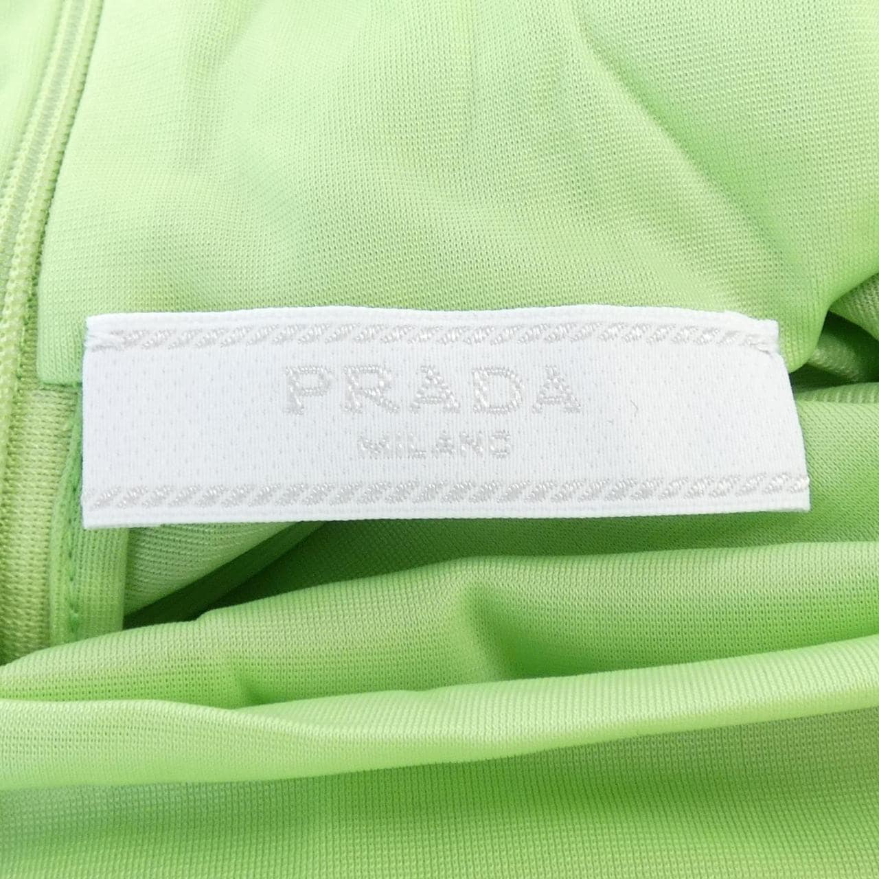 プラダ PRADA トップス