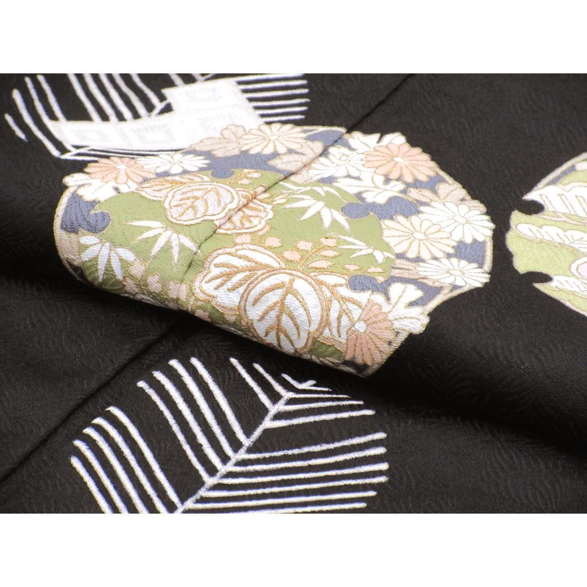 訪問着　友禅金彩加工　刺繍入り