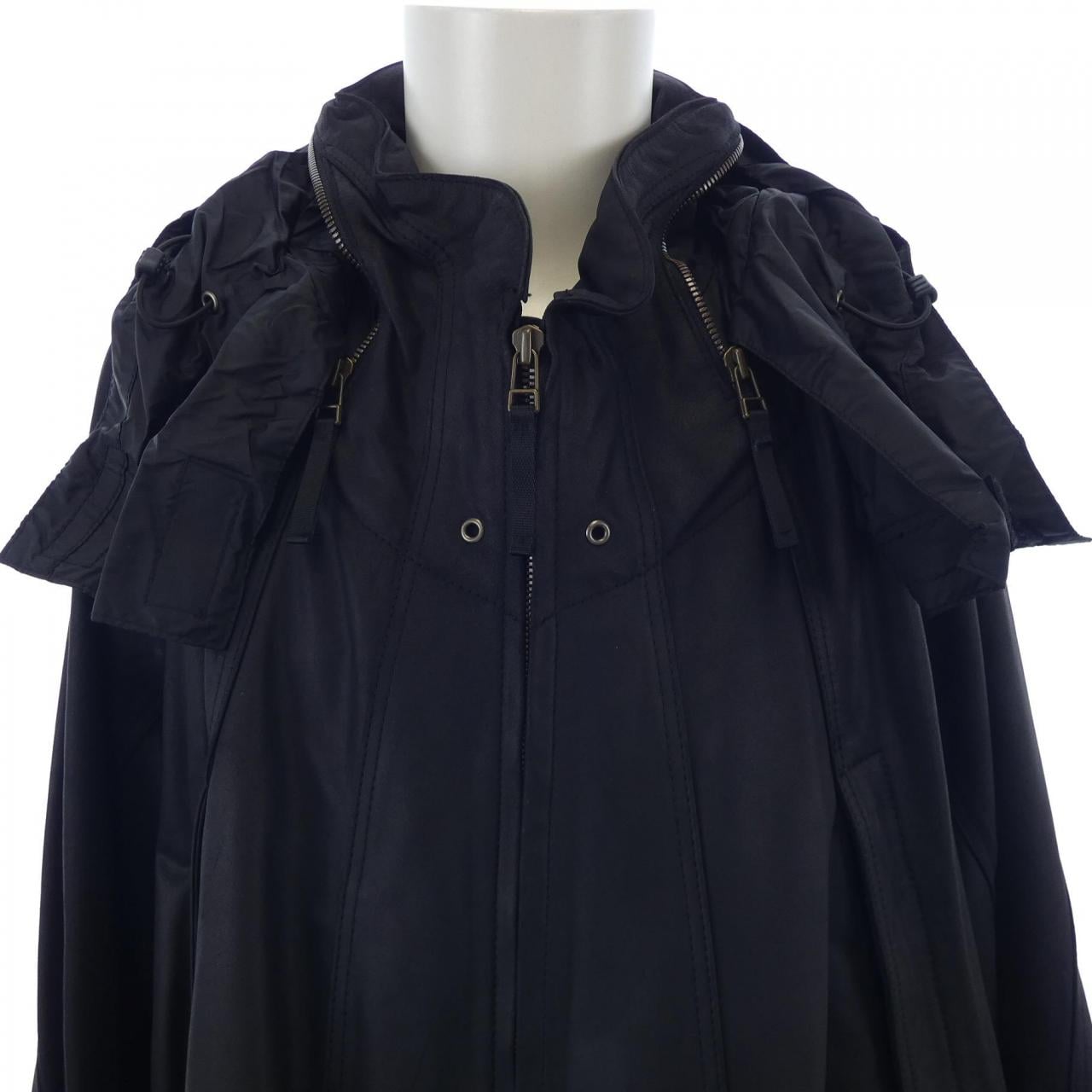 イッセイミヤケ ISSEY MIYAKE ME53LA221 レザーコート