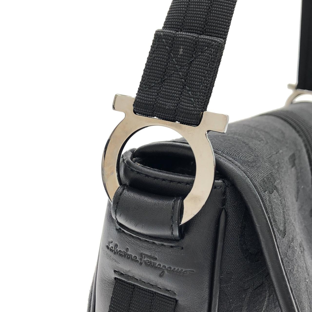 [vintage] SALVATORE FERRAGAMO 21 5380 Shoulder Bag