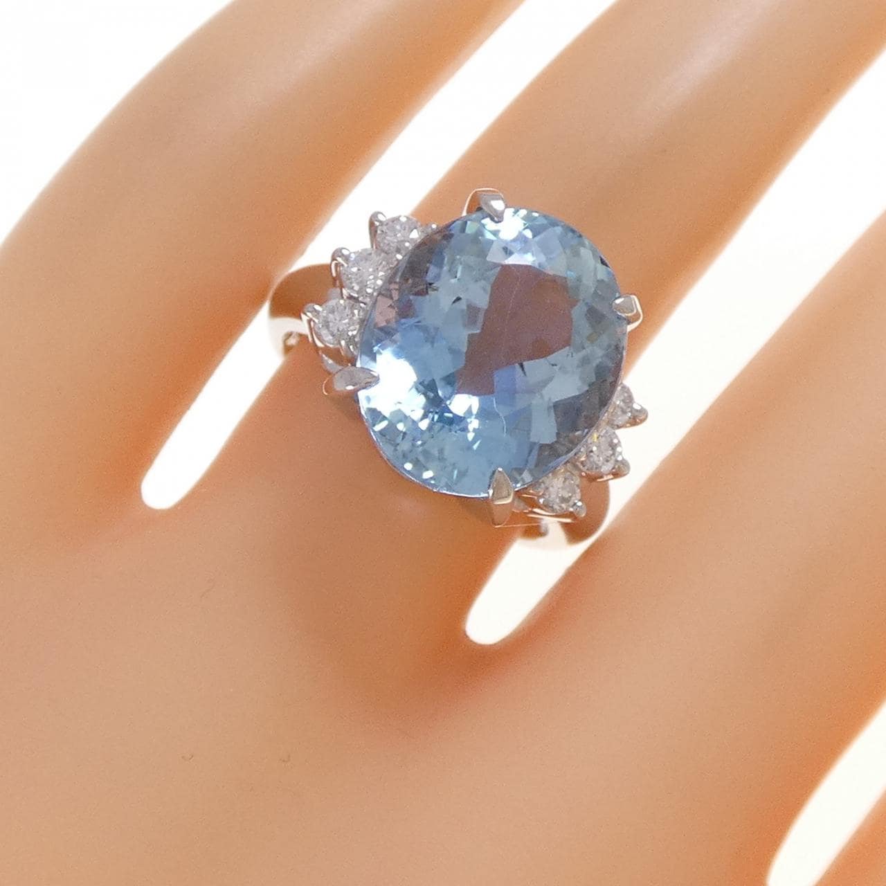 PT900 Aquamarine Ring 7.34CT