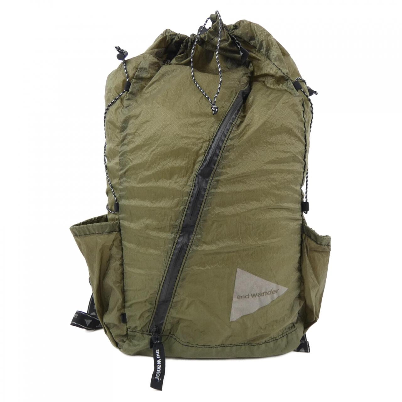 Under and wander BACKPACK