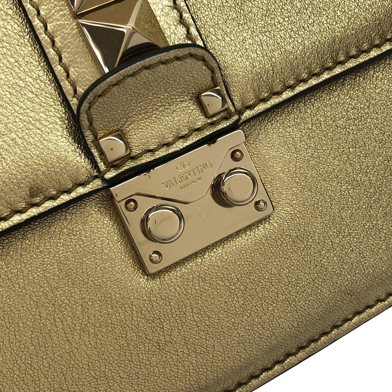 ヴァレンティノガラヴァーニ バッグ