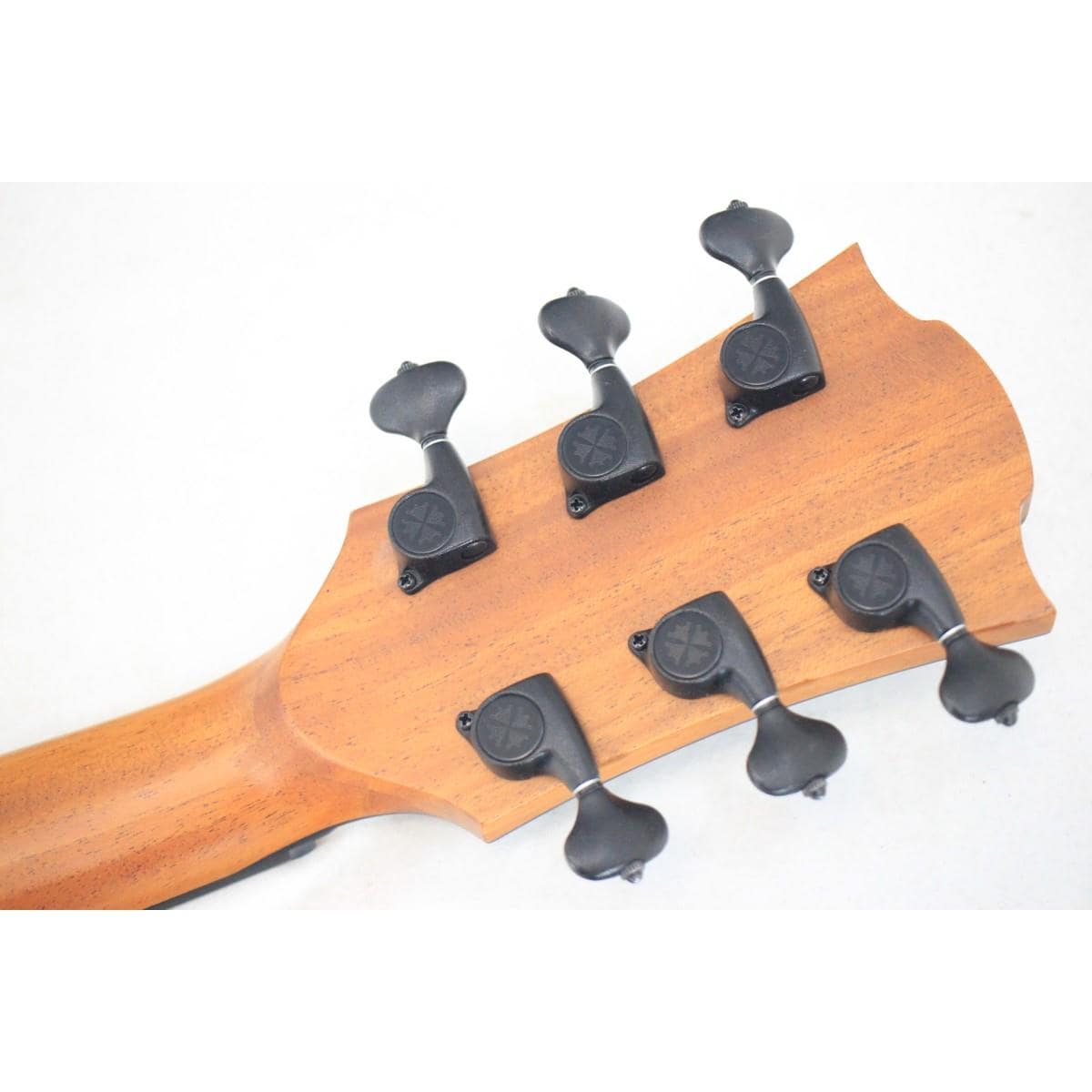 ＬＡＧ　ＧＵＩＴＡＲＳ　ＴＨＶ３０ＡＣＥ