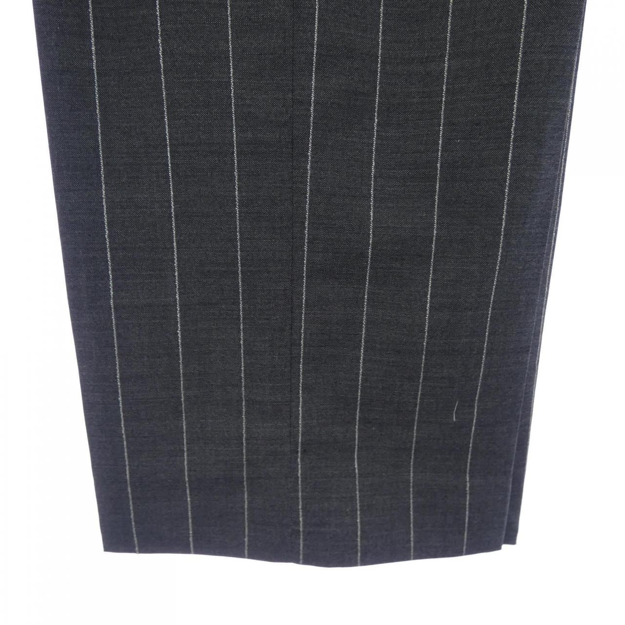 PINOLERARIO スーツ